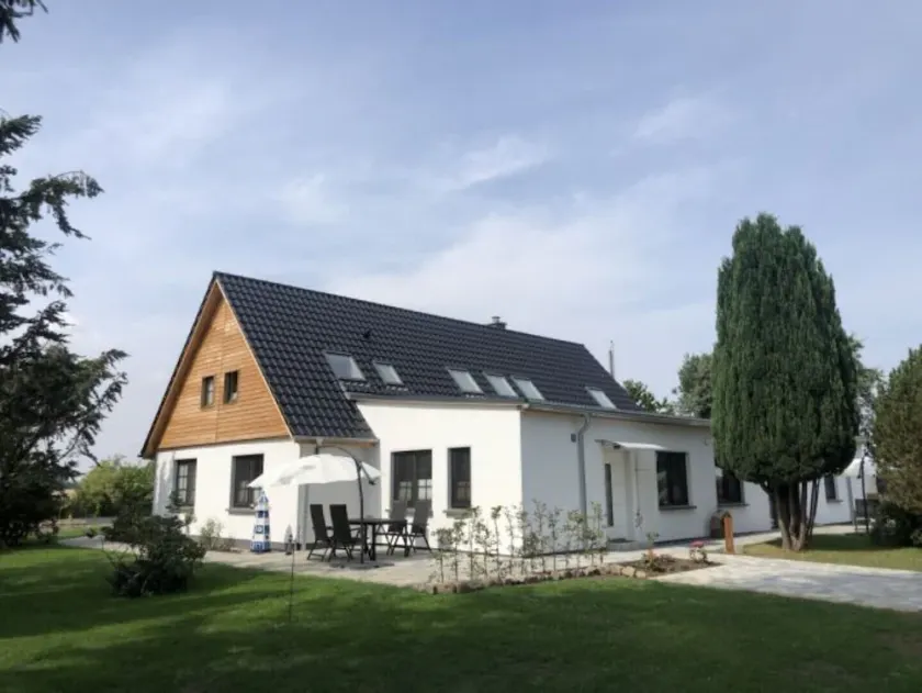 Modern 4-star duplex apartment near Boddenstrand - Image 1