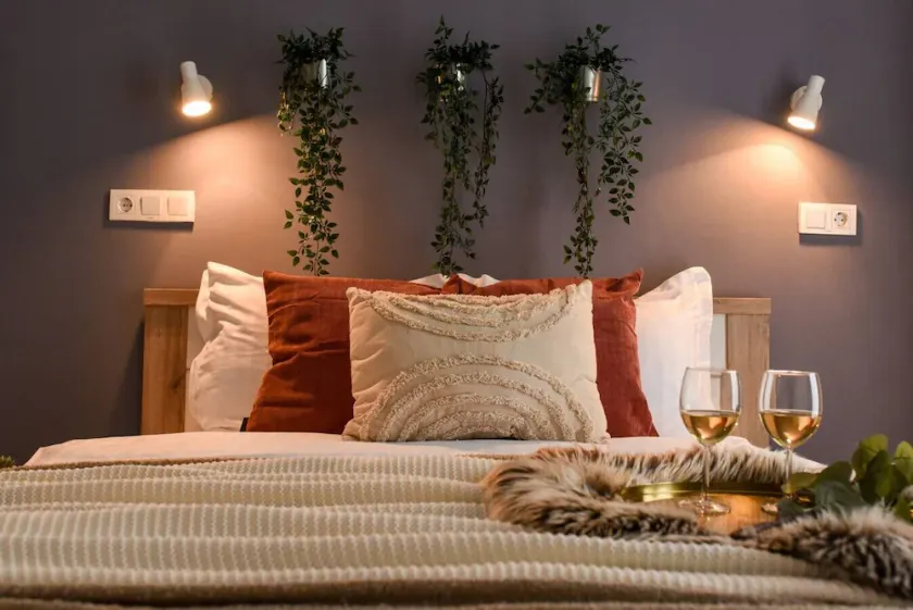 POKER FACE | Stunning 1BR Apt with Balcony - Image 1
