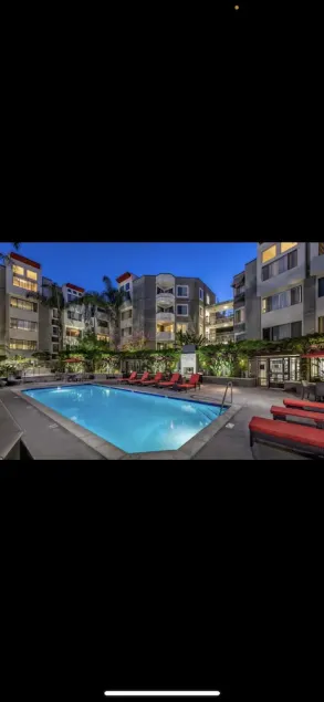 Lovely two bedroom with pool - Image 1
