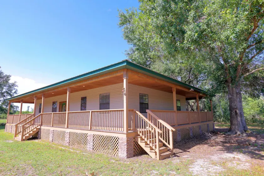3 Acre Modern Country Farm Stay | 30 Min to Disney - Image 1