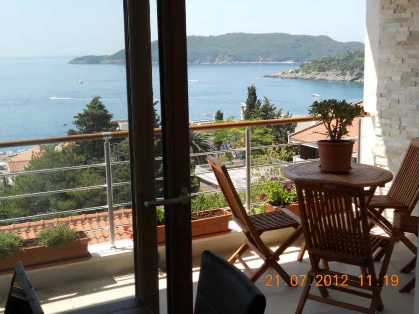 PENTHOUSE WITH SEA VIEW TERRACE - Image 1