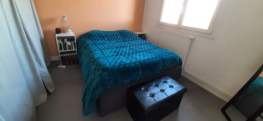 Apartment in quiet residence, 5min from 24h - Image 1