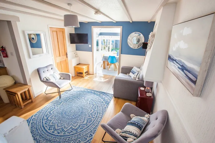 Old Tom Cottage - 3 Bedroom House - St Florence - Image 1