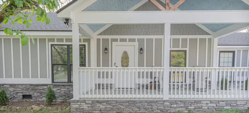 Columbus Military Grad Home - Image 1