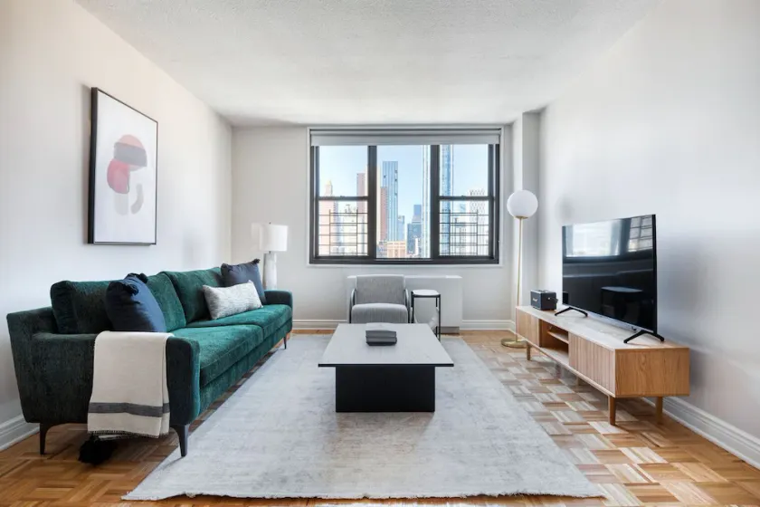 Hip Kips Bay 1BR w/ W/D, Gym & Pool, nr Gramercy Theatre, by Blueground - Image 1