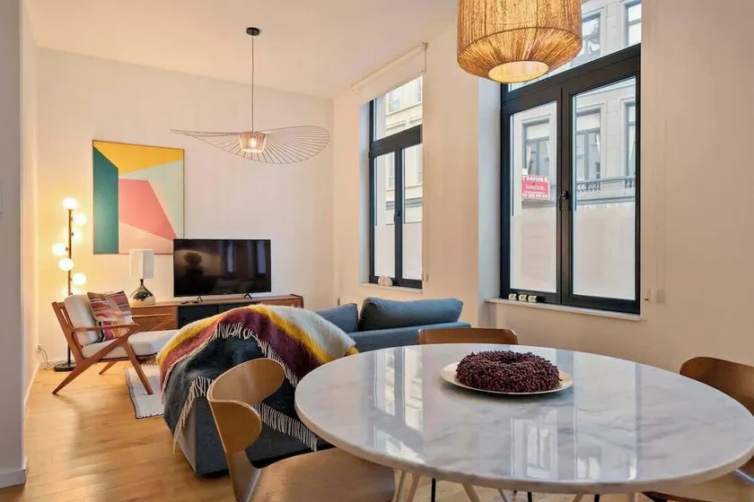 1BR Gem in the Heart of Antwerp - Image 1