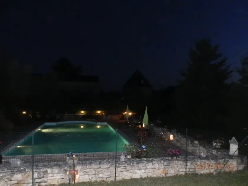 Due case di campagna (fienile restaurato), alla fine di una vecchia fattoria. - Image 1