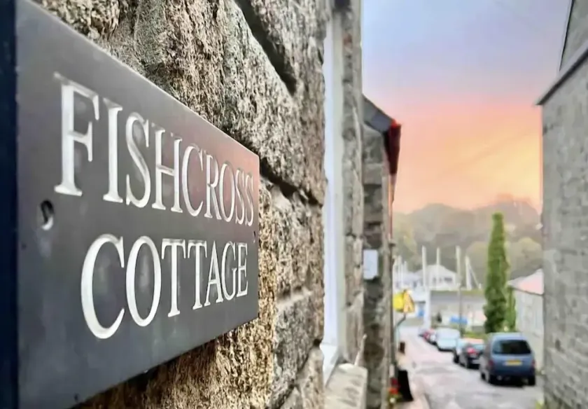 18th Century Grade 2 Listed Delightful Original Cornish Cottage. Ideal location - Image 1