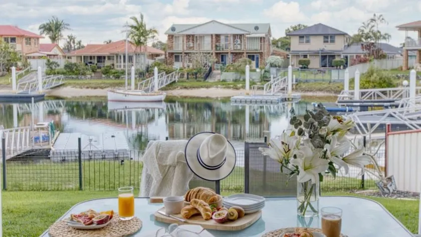 Nabilla Court - Waterfront Luxury with Shared Pontoon & Paddleboards - Holiday Yamba - Image 1