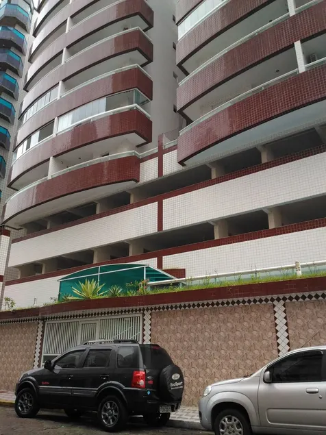 Apartment with Wi-Fi, garage, and a view! Just 1 minute from the beach! Up to 6 people! - Image 1