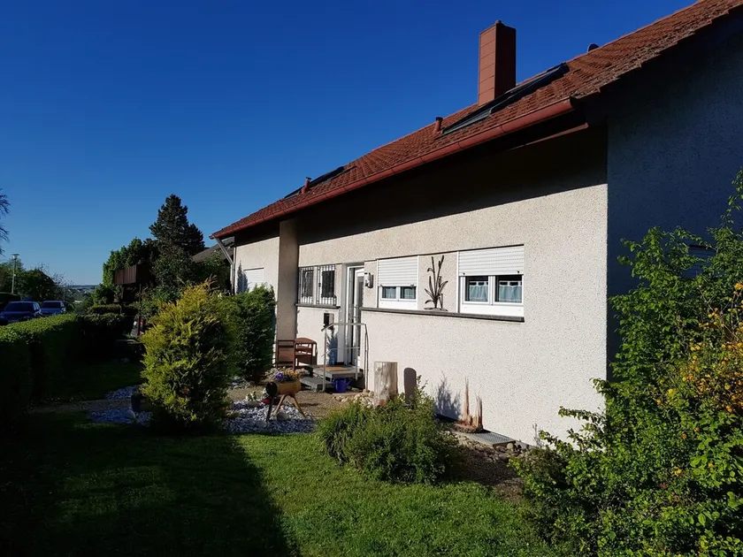 Ferienwohnung 'Die Wohnung Stein' mit privatem Garten, Balkon und WLAN - Image 1