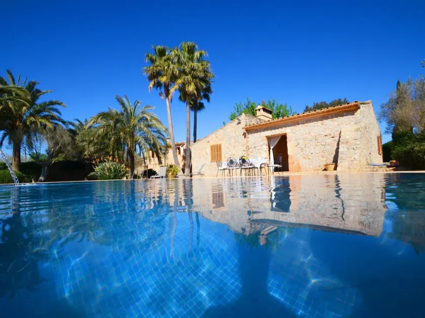 Can Rovey, pool and gardens in Inca - Image 1