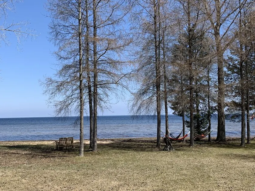 Haus mit drei Schlafzimmern auf 10 Morgen mit 350 ft. Sandstrand am Michigansee. - Image 1