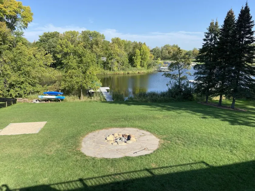 Lake Le Homme Dieu Familieferie - Image 1