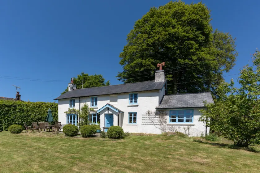 Valley Cottage - Image 1