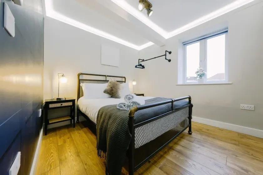 One Bedroom Apartments in Gloucester road north - Image 1