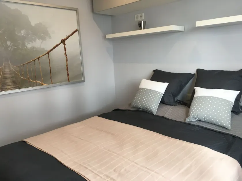 La chambre des CONTES - N°3/3- SPA PRIVATIF en option en JUILLET, inclus en AOUT - Image 1