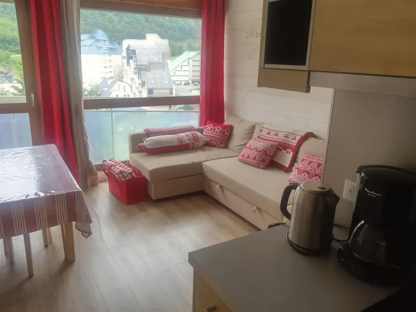 T2Bis apartment at the foot of the slopes /residence euroneige - Image 1