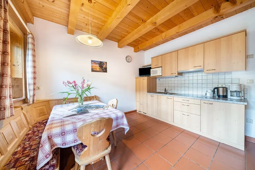 Apartamento vacacional Marschalkhof \"Sankt Helena\" con vistas a la montaña, balcón y Wi-Fi - Image 1