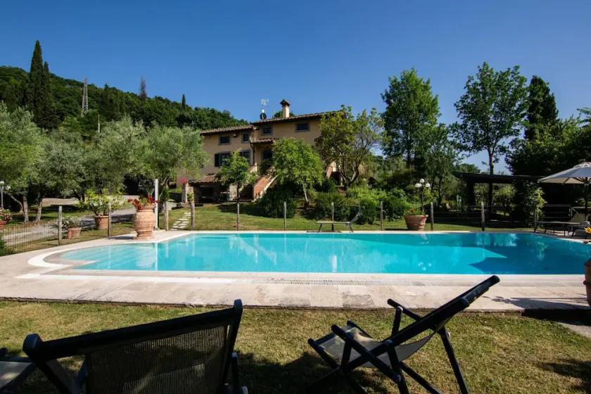 Villa with swimming pool, tennis court and table tennis ideal for sports lovers and the enjoyment of - Image 1