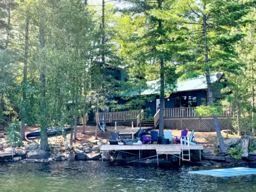 Upscale, unique, clean, spectacular lakefront cottage with SAUNA!! - Image 1