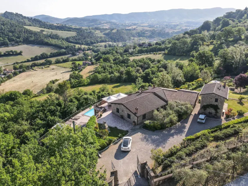 Villa mit privaten Innen- und Außenpools für bis zu 25 Personen - Image 1