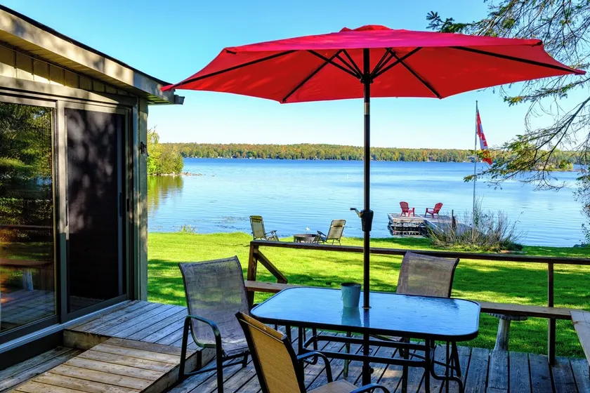 Deer Bay Hideaway on Lower Buckhorn Lake. Perfect for Family Vacations. - Image 1