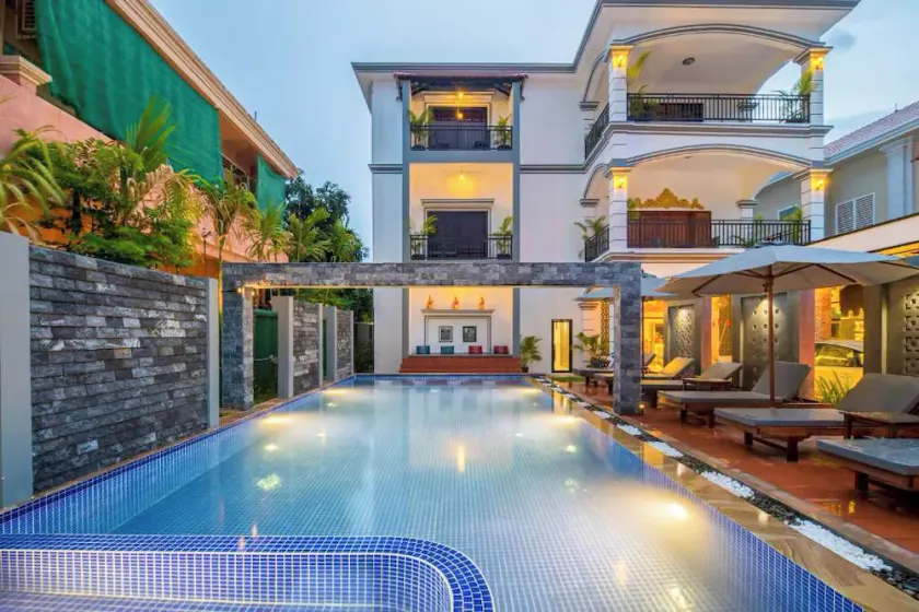 Golden Bayon Boutique Hotel - Image 1