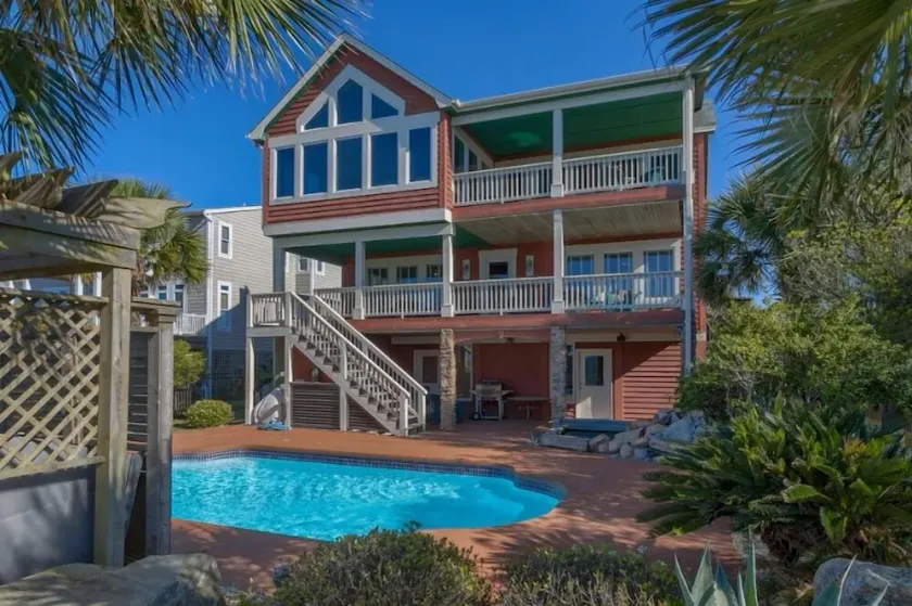Hobbs Realty - \"Beach to Beech\" offers unsurpassed views of the sparkling Atlantic ocean - Image 1