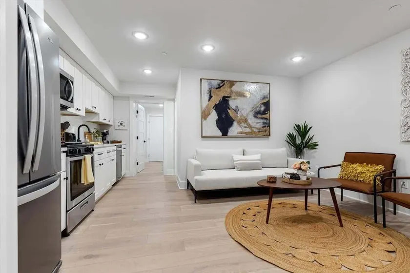Excellent 2-BR Condo in Hip Area of DC - Image 1