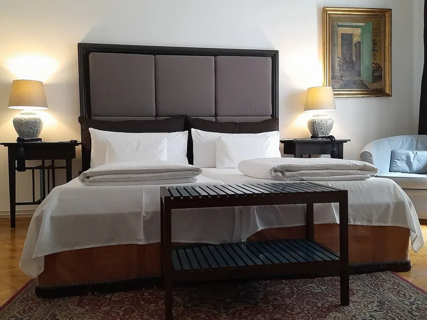 3 bedrooms suite, 2 bathrooms, balcony at Opera - Image 1
