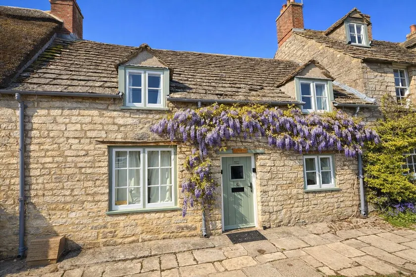 Castle Cottage (sovepladser 5 + baby) - Image 1