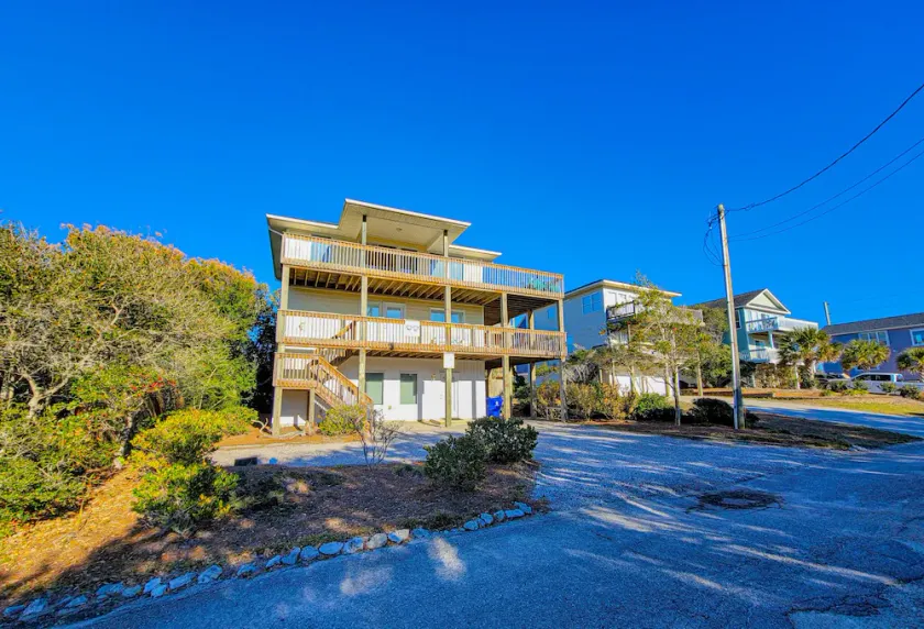 Double Vision – Chill with Sound and Ocean Views! - Image 1