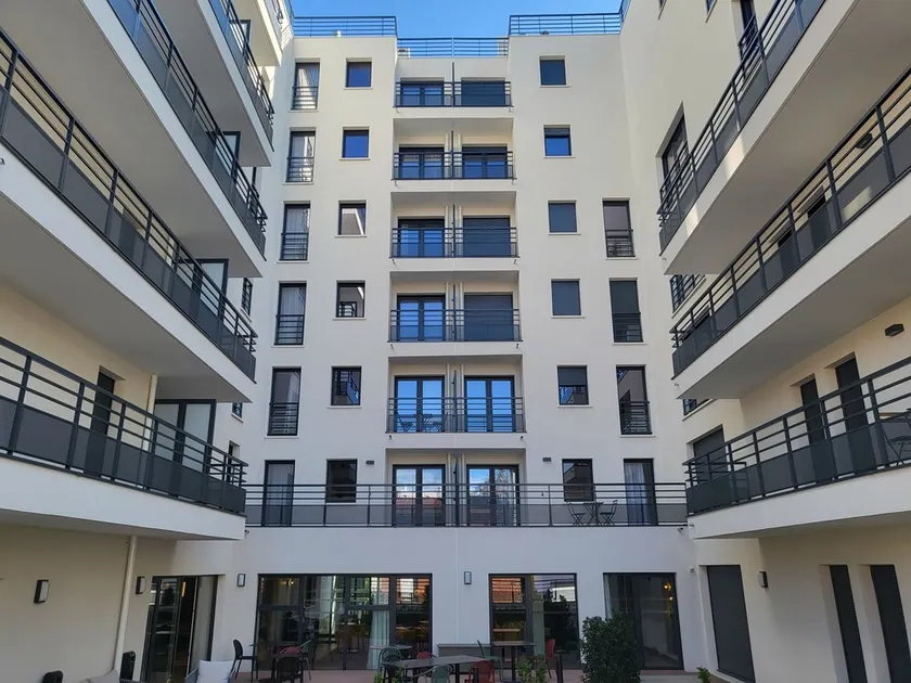 Zenao Appart'hôtels Issy-les-Moulineaux - Image 1