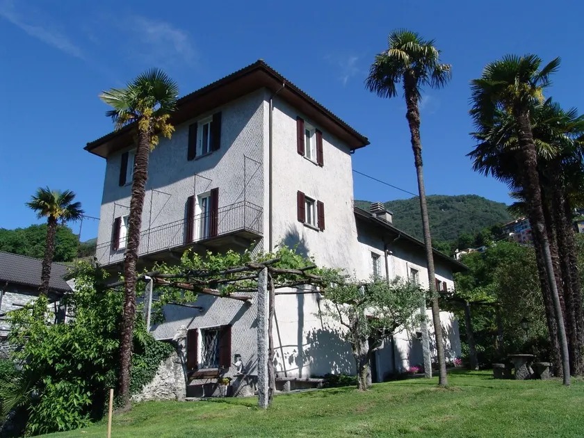 A green oasis in the middle of the popular resort of Tenero on Lake Maggiore - Image 1