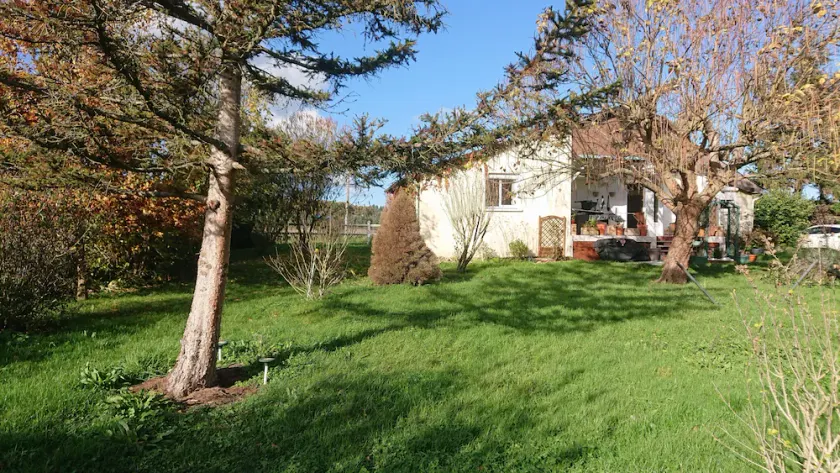 Nature and fishing lovers, house located between Châteaudun and Vendôme - Image 1
