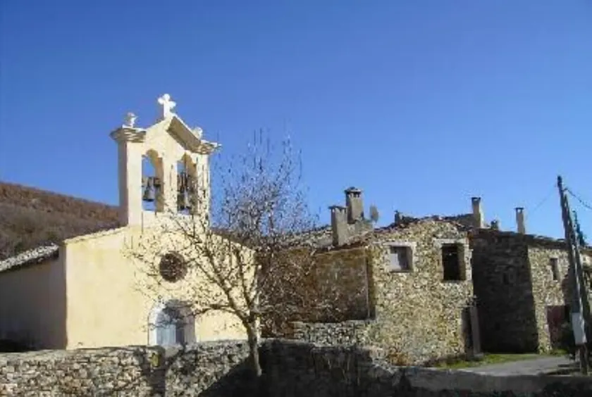 Karakterstenhus i en lille typisk provencalsk landsby - Image 1
