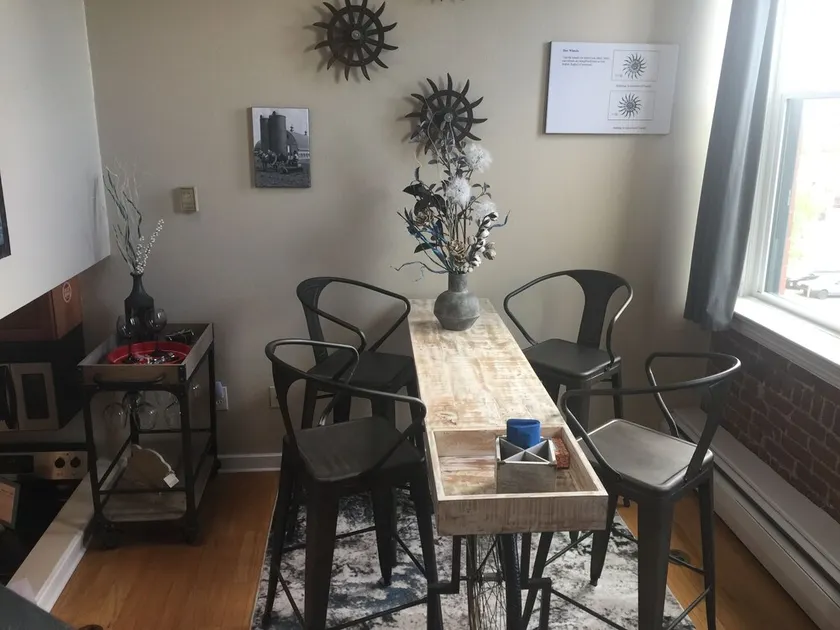 Traveling Professionals 30+ Day Rental Historic  Walkable Loft Downtown Denver - Image 1