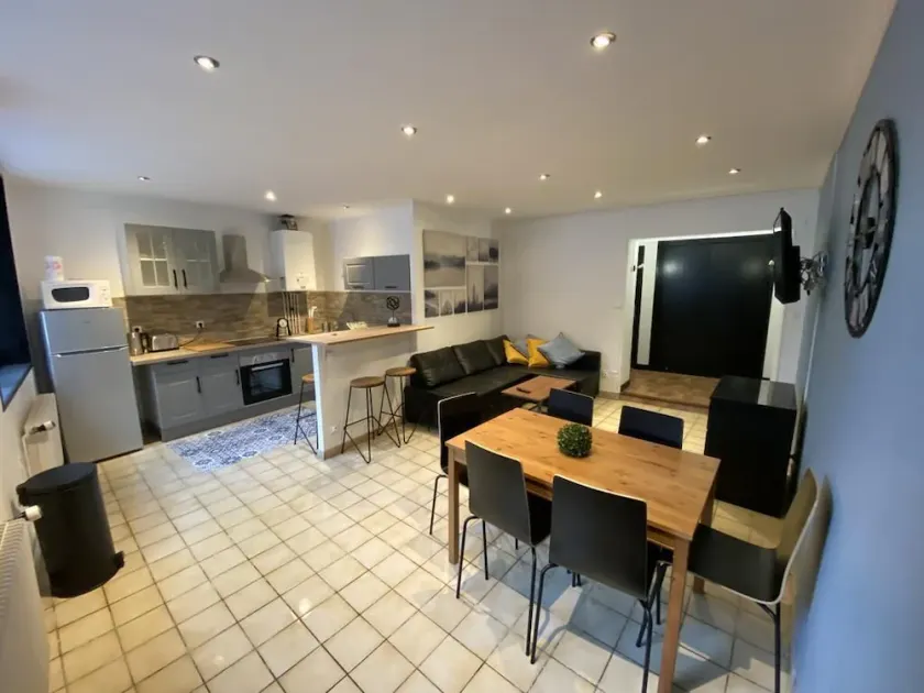 014 CHIC & COSY GRAND APPART DUPLEX 76m2 WIFI SMART TV NETFLIX ET VUE PANORAMIQUE - Image 1