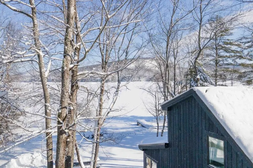 Maine lake front ski getaway! - Image 1