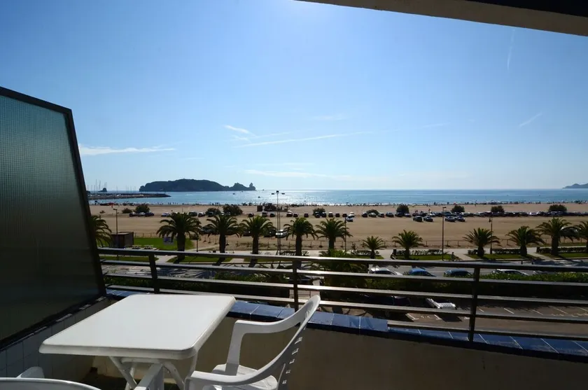 Catalonia 1-5 - Image 1