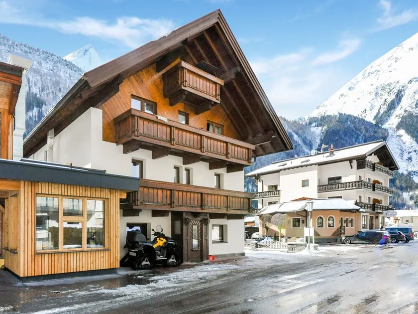 Comfortable apartment in Längenfeld with ski storage - Image 1