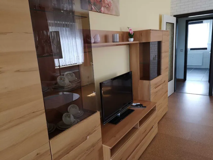 In the heart of the Hochsolling, quiet renovated apartment with terrace - Image 1