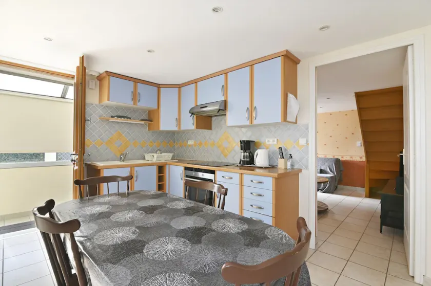 Quiet 2-bedroom house - Image 1