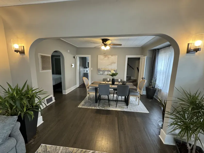 Spacious Retreat Near Convention Centers home - Image 1