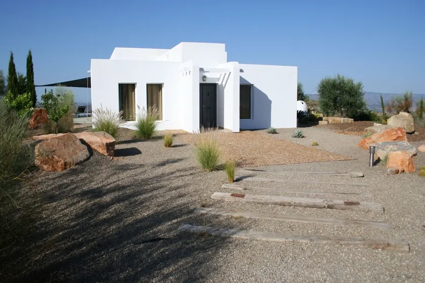 Luksus, privat og stilfuld villa - Image 1