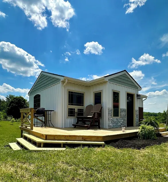 StarGazer 2.0 FARM cottage, just 20 mins to hocking hills. w/fast internet - Image 1