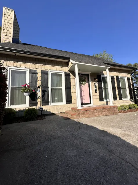 Full Home: Historic Augusta (3.5 Miles To Course) - Image 1