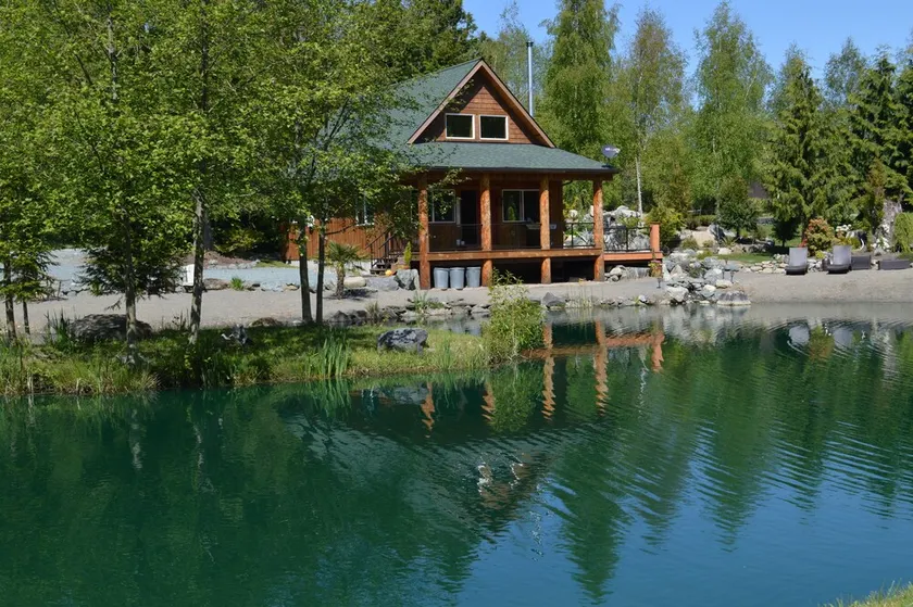 The Perfect Rustic Luxurious Getaway Cabin - Image 1