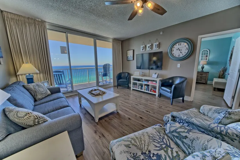 MAJESTIC BEACH RESORT-Right on the Beach!! 10% DISCOUNTS on 2026 Early Bookings! - Image 1